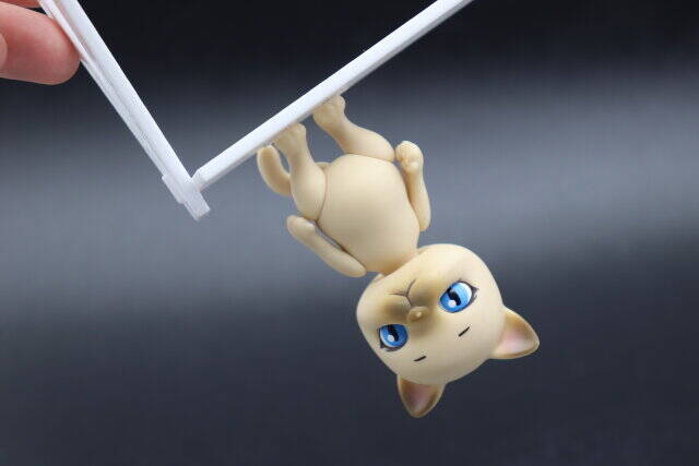 セリアで指名買い！意外な使い方が人気です♡フィギュア用の透明シール