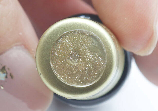 セリアで指名買い！意外な使い方が人気です♡フィギュア用の透明シール