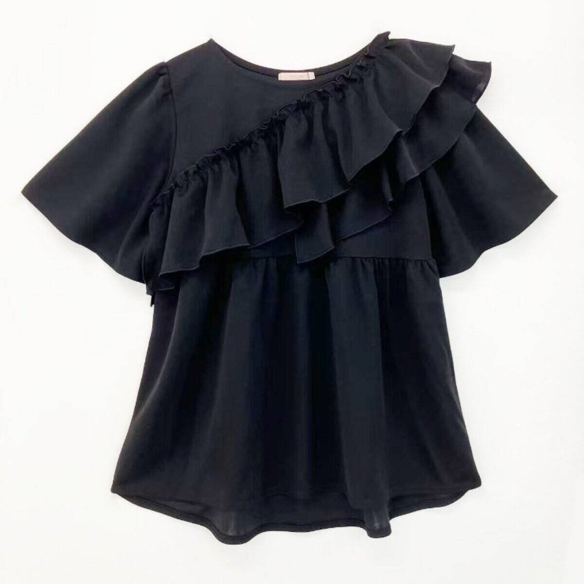 しまむらの黒トップスこんな可愛いのに…お値段バグってません？！春のコレ買い新作アイテム5選