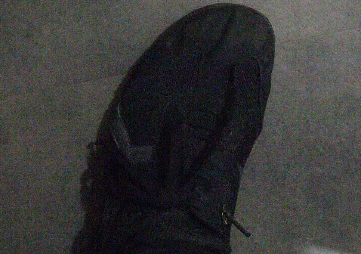 100均行ったらこれだけは買って！いつもの靴に入れるだけ！安心感が増す優秀グッズ