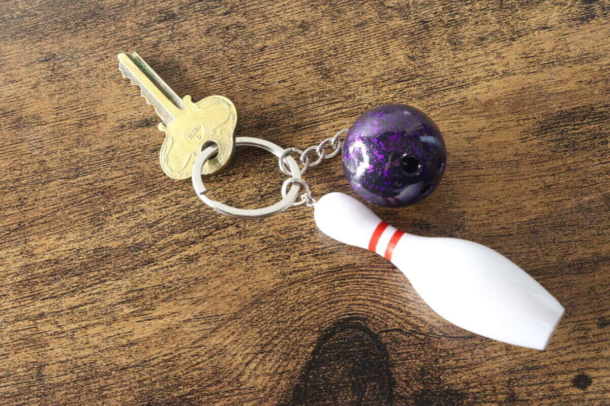100均で見つけて思わず2度見！「細部までリアルすぎ！」本物そっくりなキーホルダー