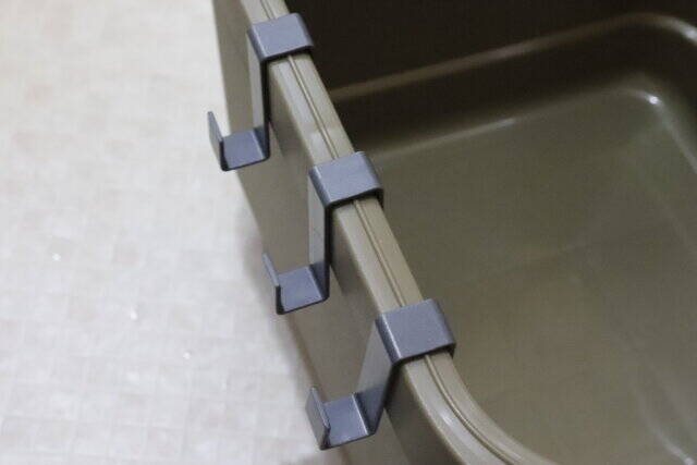 セリアのコレ…地味だけど使えます！収納グッズの使い勝手をアップしてくれる便利なフック