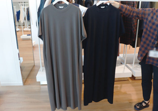 ちょっと…ユニクロ新作ワンピが神がかってる！週5使えて体型カバーもできるなんて♡