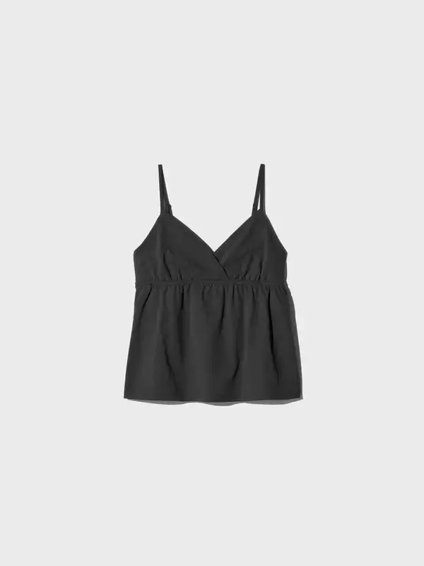 長く使えるユニクロ「黒アイテム」が値下げで￥990～！この5着だけは絶対買っとこ！