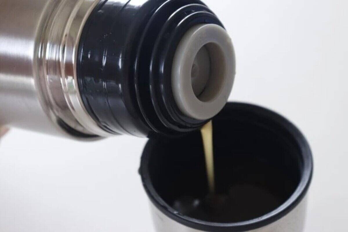 100均で売ってるって信じられない！「ただの水筒じゃなかった…！」欲しい機能が全部入り！