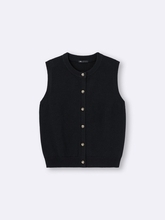 この夏はGUの「黒トップス」で可愛く体型カバー♡サイズ欠け続出だから急いでゲットして！