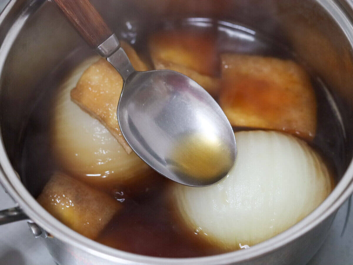 簡単なのにコク旨とろっとろ！コウケンテツさんの「新玉ねぎと油揚げのスープ煮」作ってみた！