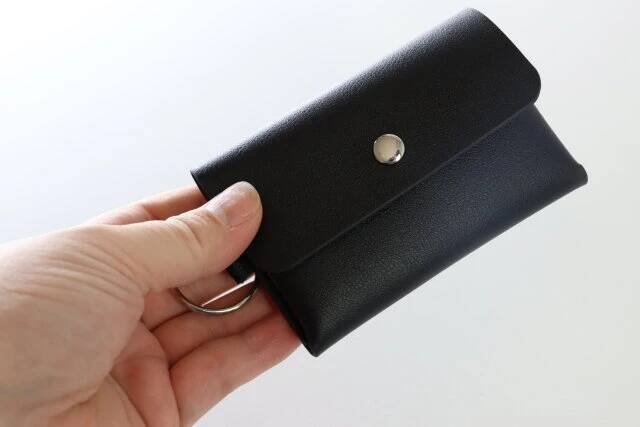 100均だからって侮れない！高機能＆高見え！大人も使いたくなるお財布3選