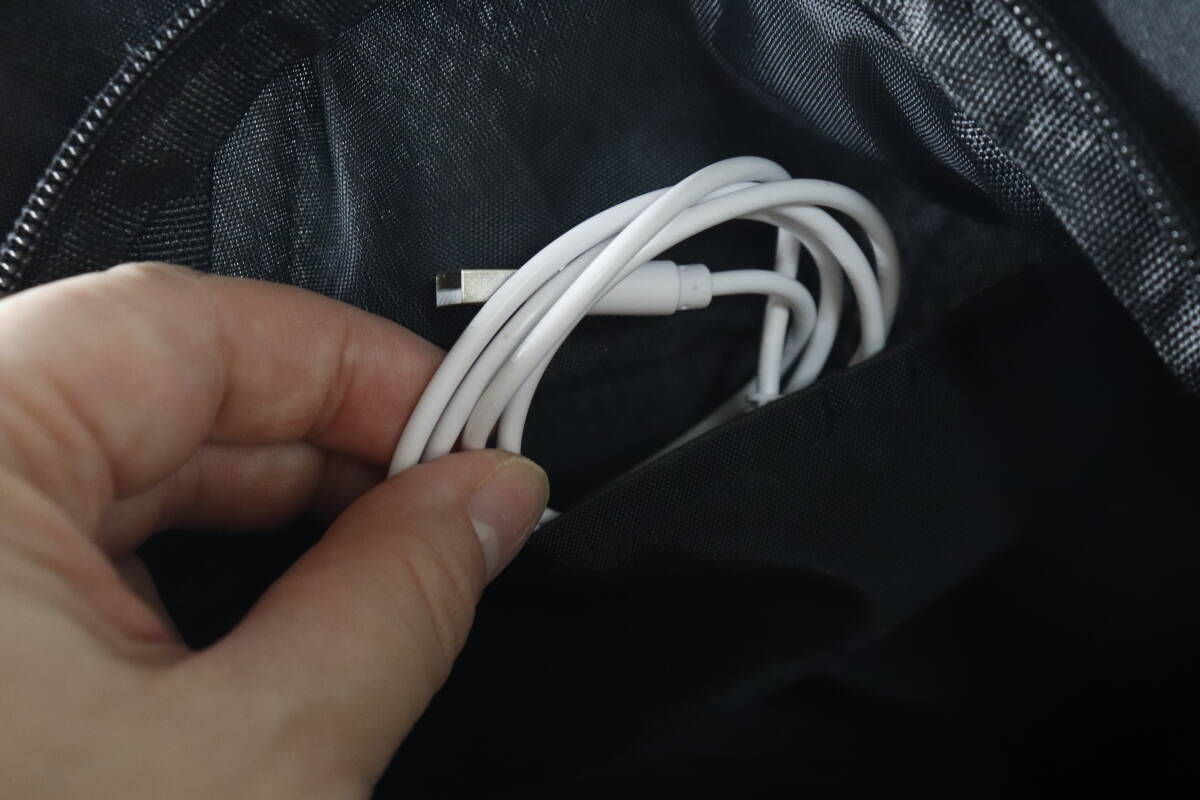 “だけの使い方”じゃ勿体ない！旅行用にも便利な高機能すぎる100均バッグ