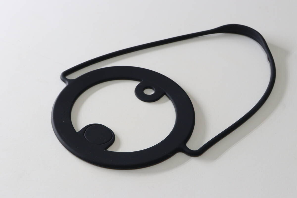 100均で買ったら快適すぎて沼…♡「バッグに常備してます」「手が空いて持ち運びが楽～」