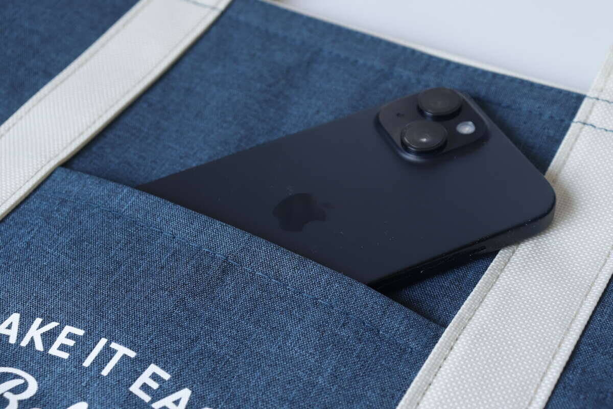 100均のバッグが想像以上に使える！「2Lボトルも余裕」お買い物に革命が起きる300円名品