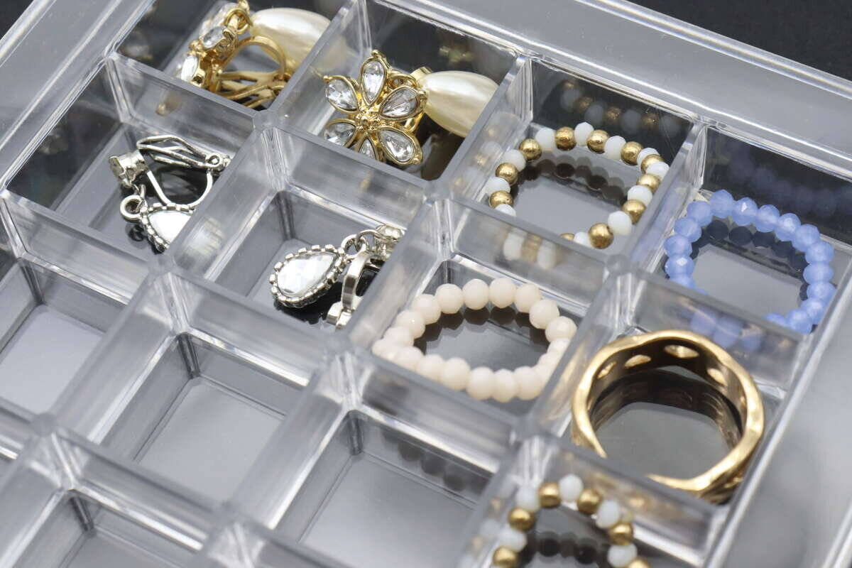 100均で買えるって感動！「コレクションを綺麗に整理収納！」ディスプレイにもなるケース