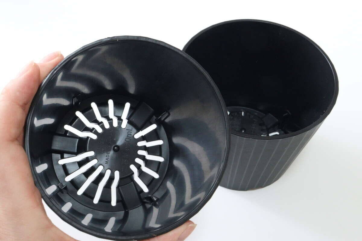 100均のコレ…地味に見えて意外と優秀！「底見て驚いた！」見た目も機能もバッチリ隠れた名品