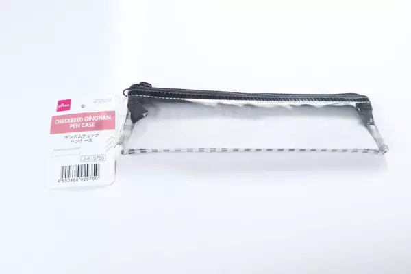 100均の“極細”ケースが今の気分。「3本しか入らない」のがむしろ便利な大人の筆記具入れ