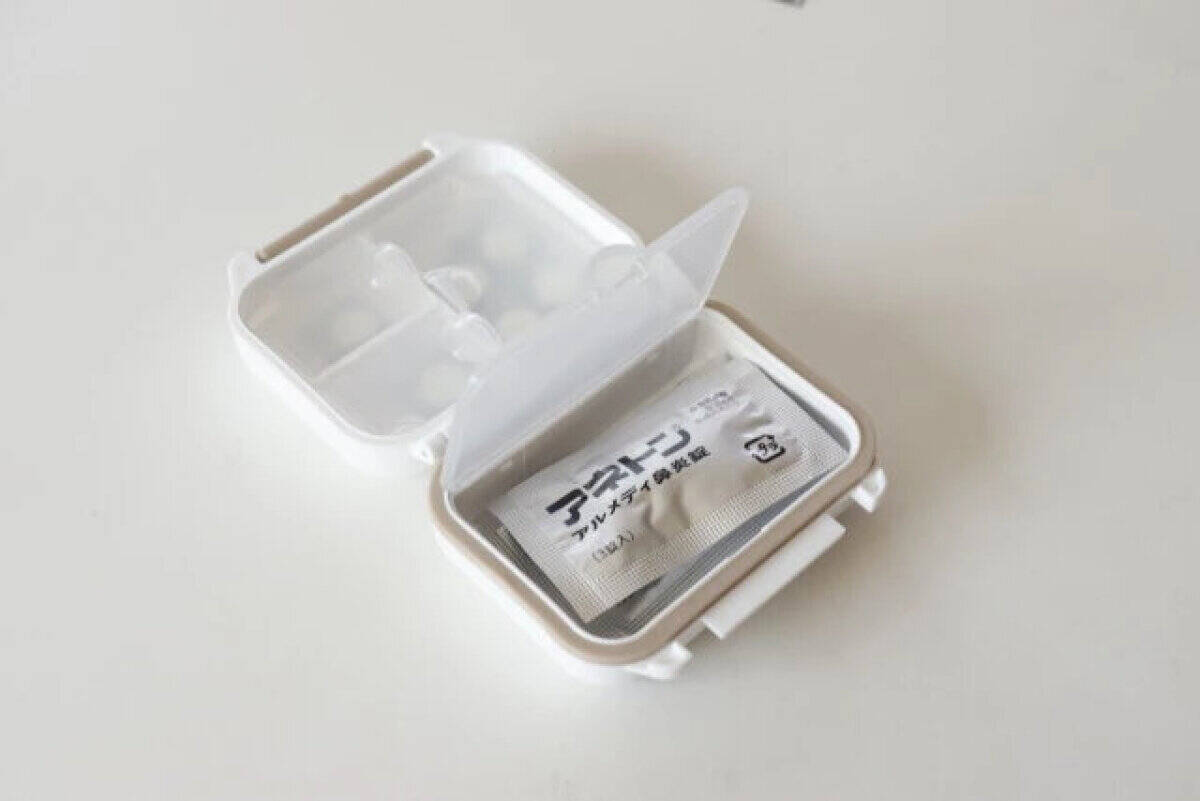 100円ってどうかしてる！「こういうのがいいのよ！」使い勝手抜群な専用ケース3選
