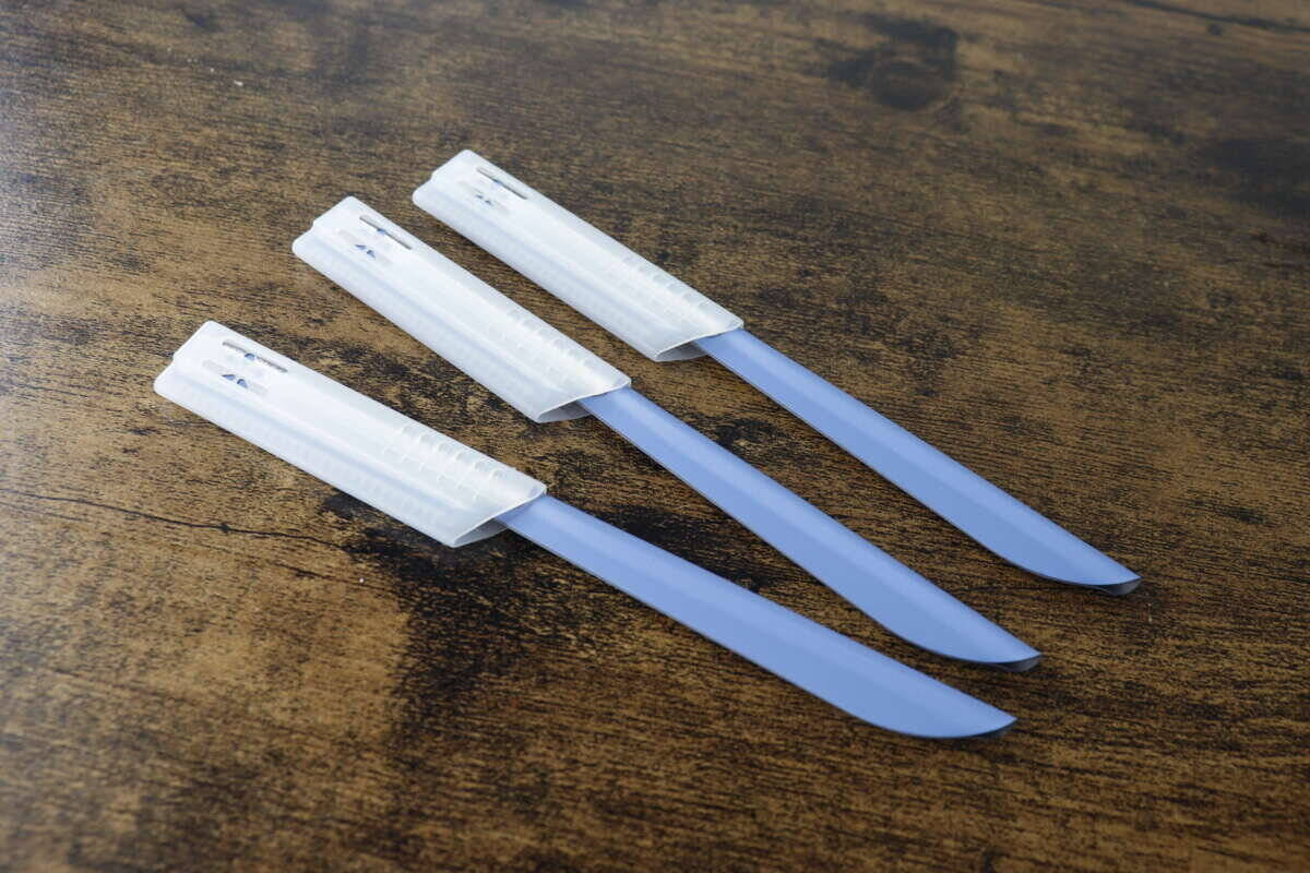 100均で買えるって奇跡！「まさかの貝印！」日本製×高品質！1本約33円のお手入れグッズ