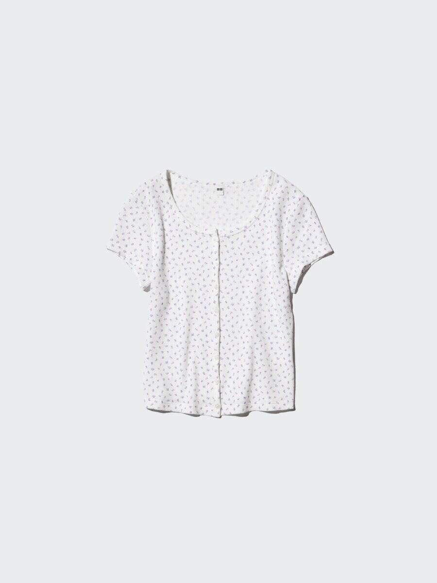 ユニクロさん￥590～って本気？！イロチで買いたい夏トップスが売り切れ待ったなし！