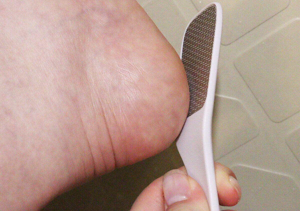 買ったら大当たり！「ガサガサかかと」から手軽に卒業！100円なのに実力派なやすり