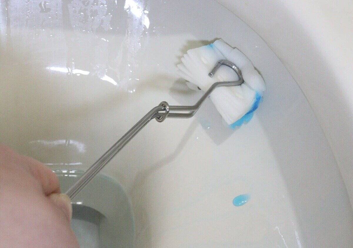 100均で売り切れる前に買って！マニアが鬼リピしてる！トイレ掃除の専用グッズ3選