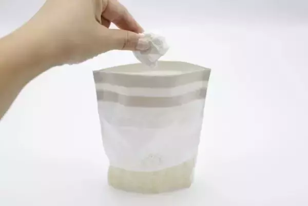見つけたら即カゴIN！「もう手放せない…」持っておくと地味に助かる100均便利グッズ