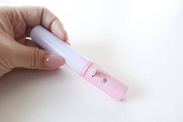 セリアさん…こんなに小さいの見たことないよ！持ち運びに便利なライト