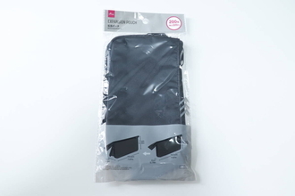 100均で200円なのも納得！「ファスナーを開けると…？」容量が変わる魔法みたいなポーチ
