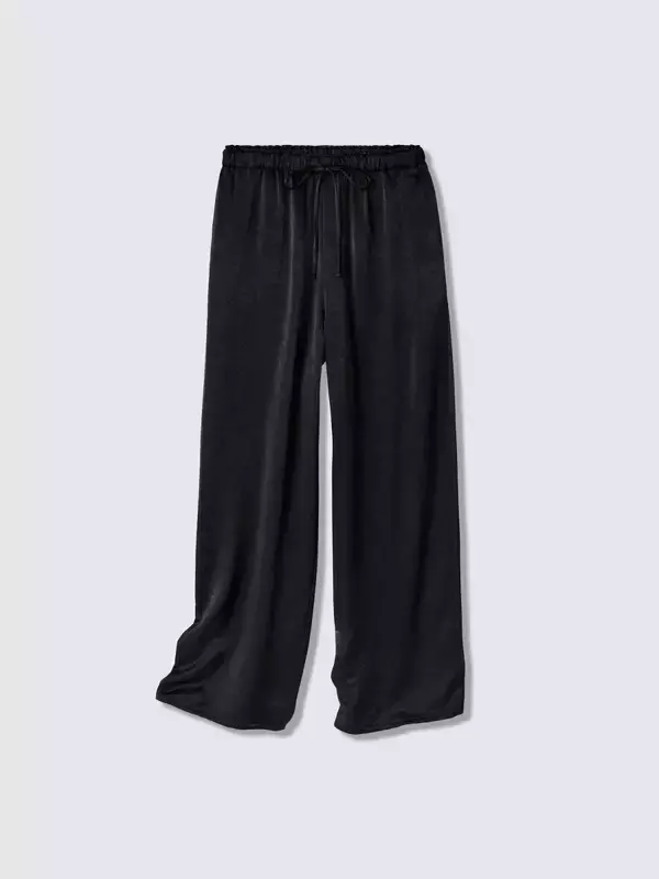 GUの黒パンツもっと早く買えばよかった！ラクなのに美脚見え♡一度はいたら手放せない名品5選