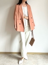 シンプルな夏スタイルは色物で気分上げてこ♡大人世代も挑戦しやすい1週間カラーコーデ