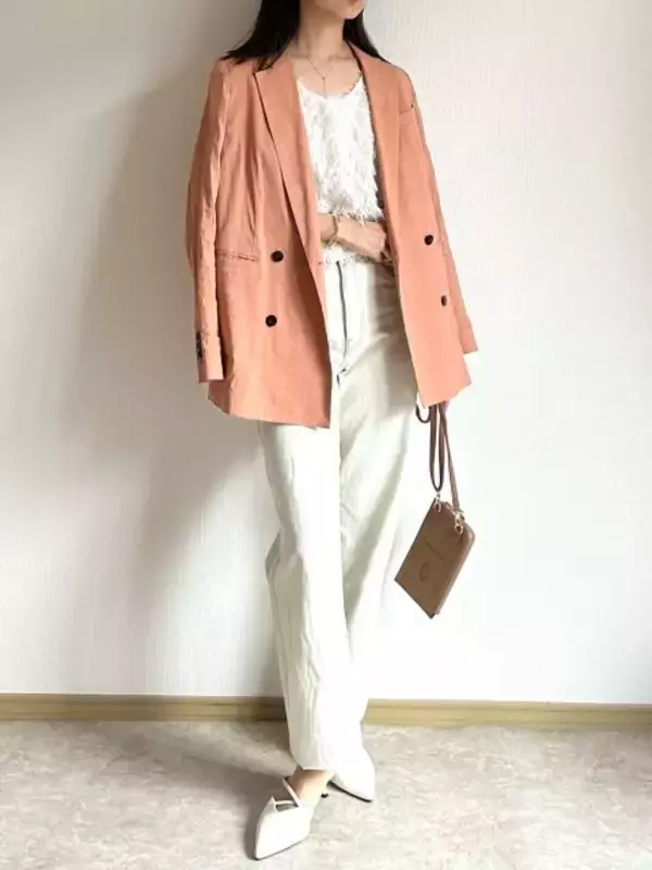 シンプルな夏スタイルは色物で気分上げてこ♡大人世代も挑戦しやすい1週間カラーコーデ