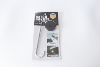 セリアのを使えば吊るせるよ！マグネットだから設置簡単♡ハッチ用ハンガー