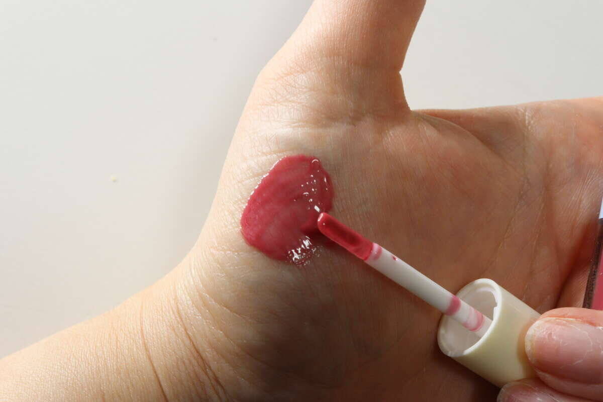 100円で気軽に試せるよ！「韓国コスメみたいな可愛さ♡」ミニサイズのコスメ