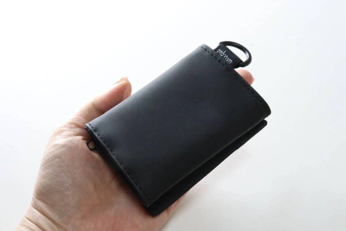 えっ100均の商品なの！？「安いからって侮れない！」むしろ指名買いしたくなるお財布3選