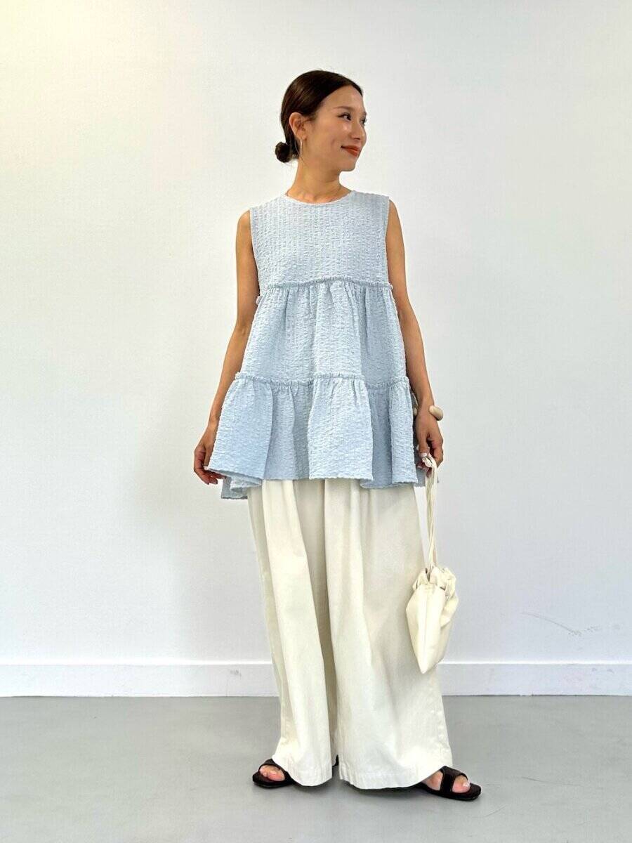 初夏は「白ワイドパンツ」はいときゃおしゃれに見える♡洗練度アップのきれいめパンツコーデ5選