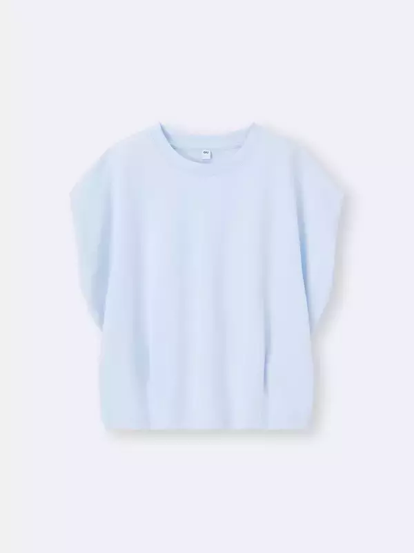 GUさん、990円～はさすがにやりすぎ…！爽やかに着映える♡夏のブルートップス5選