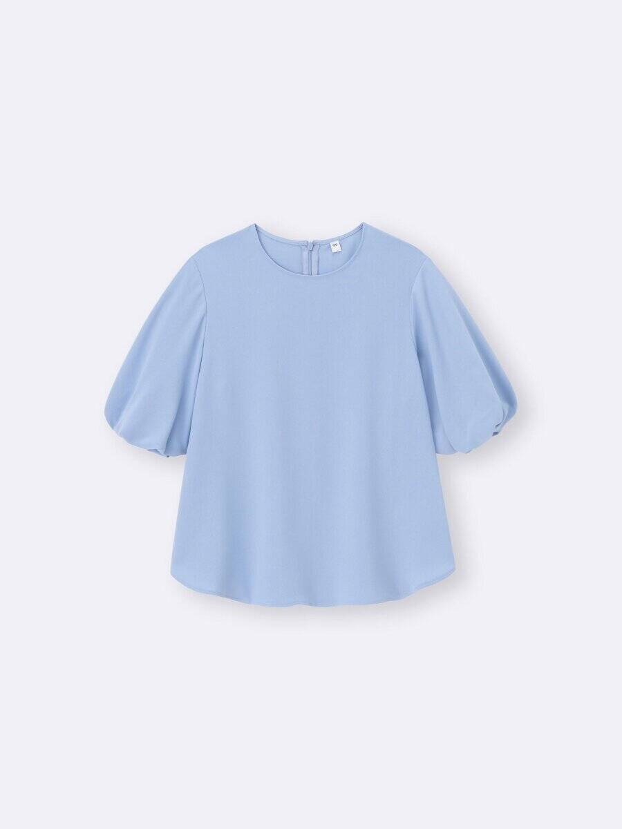GUさん、990円～はさすがにやりすぎ…！爽やかに着映える♡夏のブルートップス5選