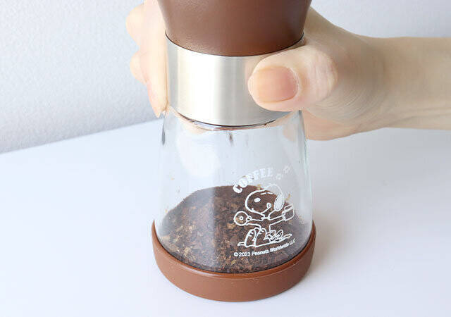これが付録って…驚きしかない！スヌーピーの「コーヒーミル＆ミニ缶セット」モノマスター5月号