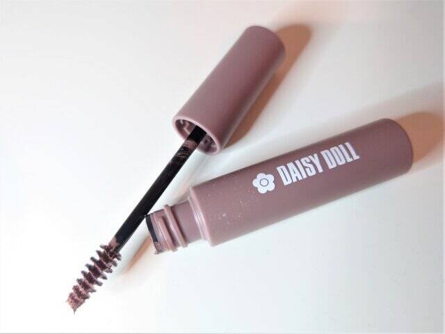 ヘアメイクは絶対にやりません！垢抜けたい人にはおすすめしない「NGな眉メイクの仕方」