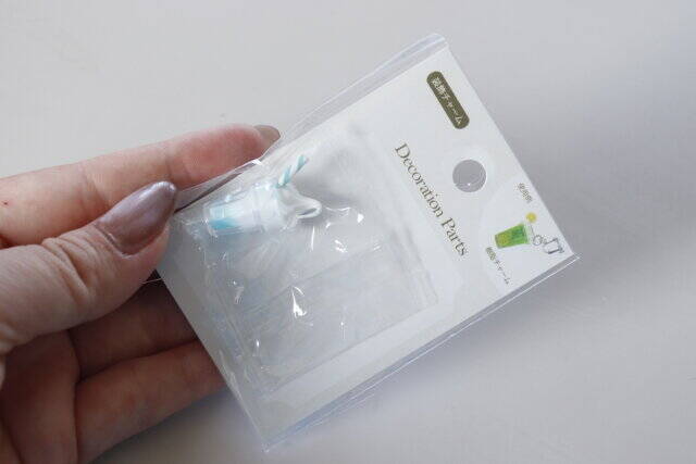 セリアさん100円のクオリティじゃないって…本物そっくりなミニチュアチャーム