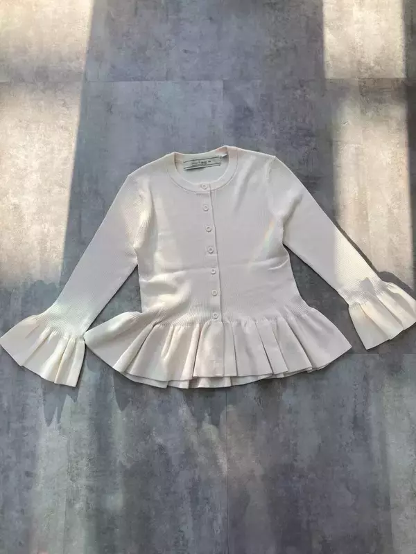 30・40代がGU人気コラボ「フリルカーデ」を高見えさせる3つのコツ♡春の着回し6選