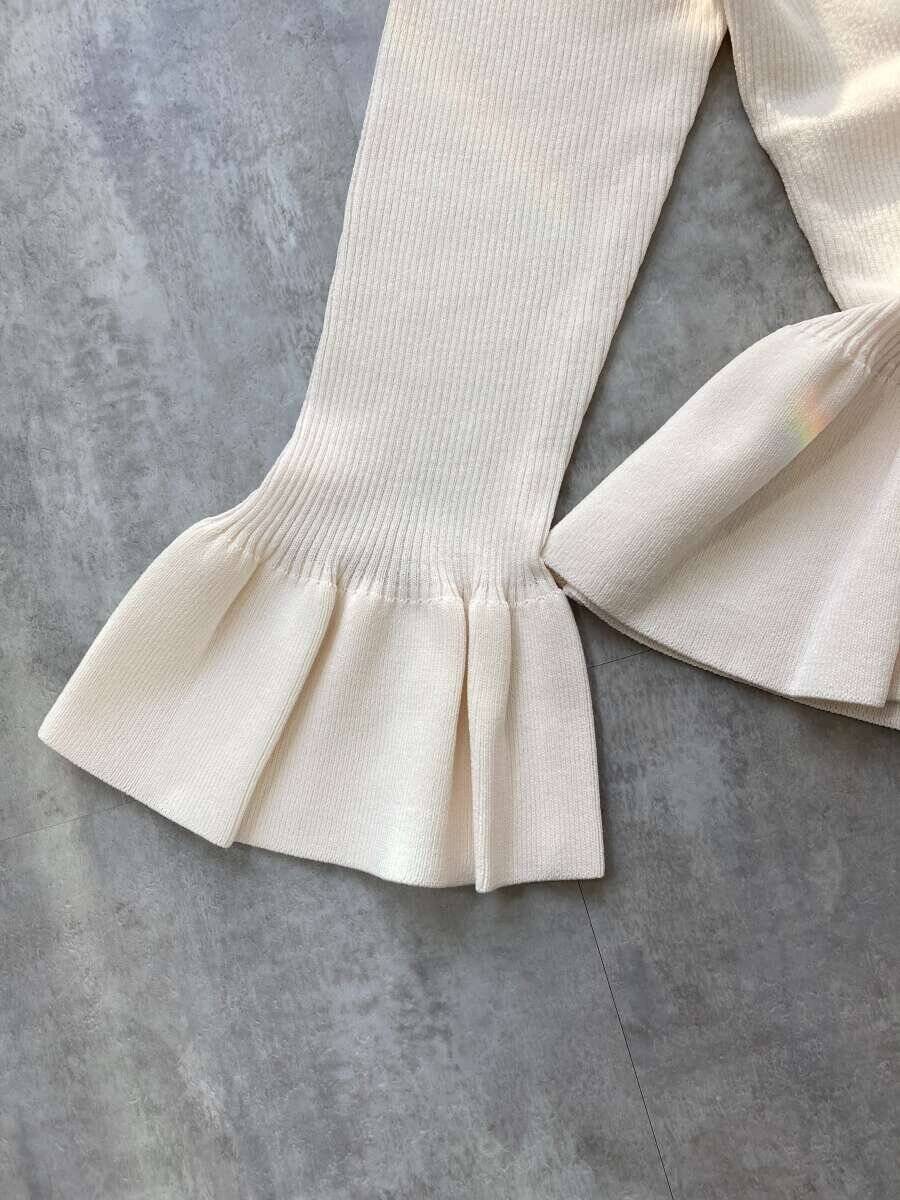 30・40代がGU人気コラボ「フリルカーデ」を高見えさせる3つのコツ♡春の着回し6選