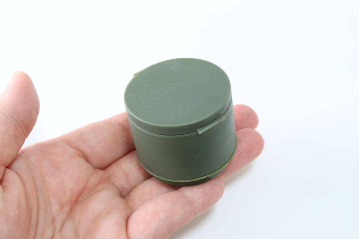 100均で買って大・大・大正解！「手も道具も汚れにくいって助かるわ」保管も楽になる神グッズ