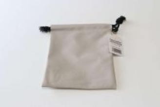 100均でついに理想形を発見！「大人が本気で使える！」100円とは思えない高見え巾着