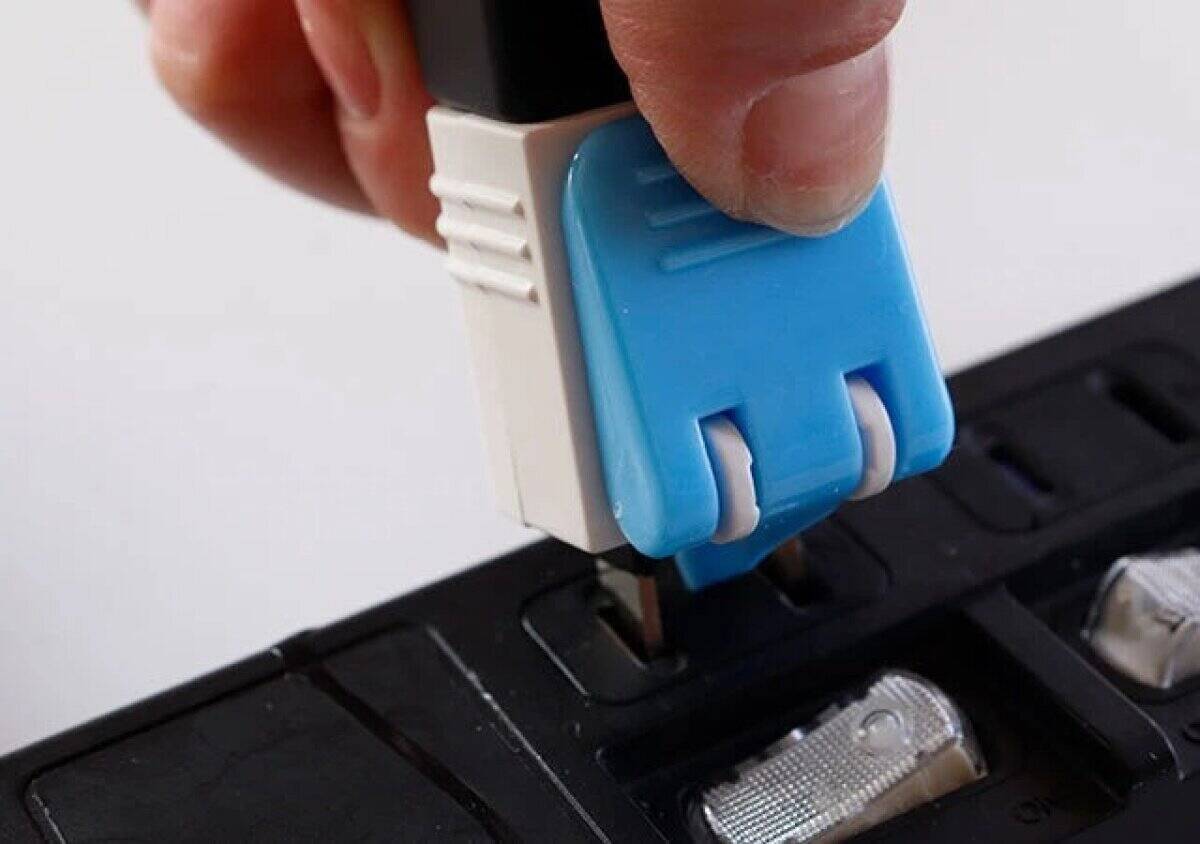 100均のコレで悩みを一発で解消！「今までの苦労は一体…」作業が楽になる便利グッズ3選