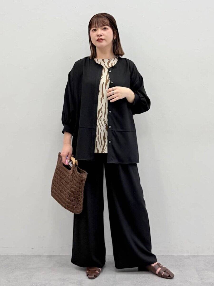 結局「黒ブラウス」が断トツで使える♡上品に着やせが叶う！最旬こなれスタイル5選