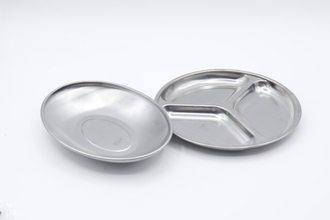 セリアで買えるんだ！ドラマや漫画で気になってた♡金属製の食器