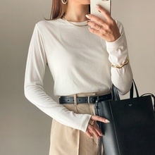 その着方…もったいない！ユニクロの隠れ人気アイテムをもっとお洒落に着こなすOK＆NGコーデ