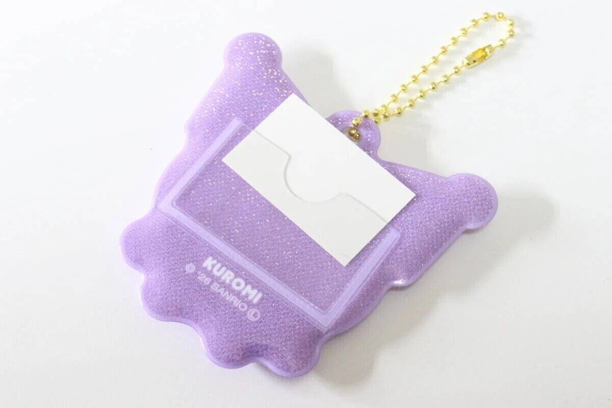 「バッグに付けとくと安心感違う！」便利な100均キーホルダー3選