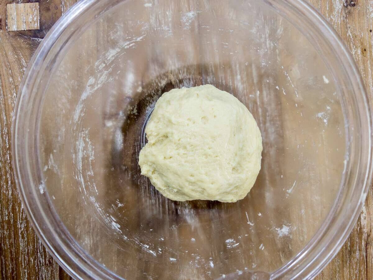 ホットケーキミックスで作れば失敗知らず！フライパンでできる「ふわふわパン」のレシピ