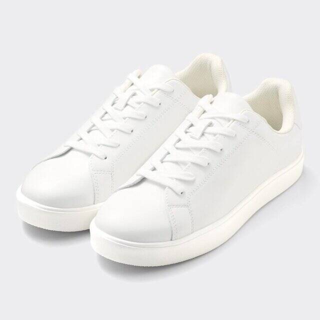 GUメンズシャツのゆるっと感が可愛い♡優し気カラーで可愛く着られるワントーンコーデ