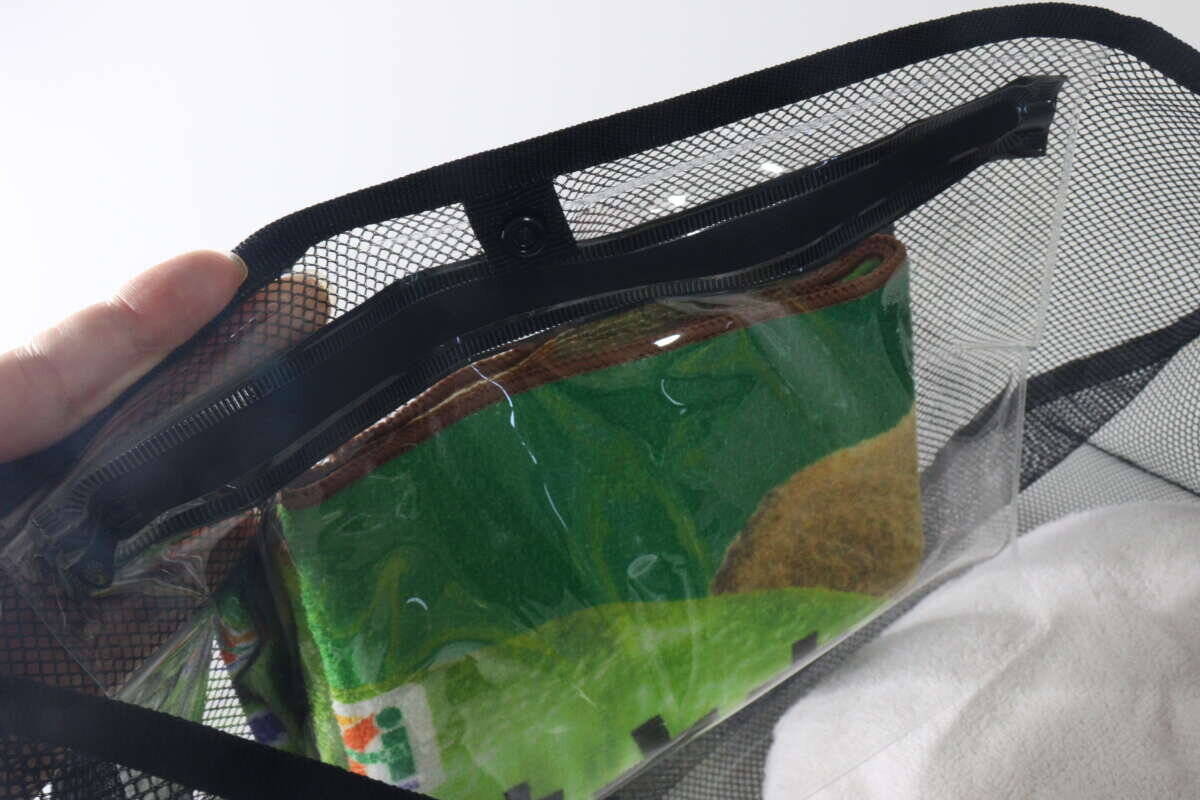 100均で500円か…って悩んだことを後悔！「見た目以上に使いやすい！」通気性抜群なバッグ